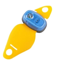 Lampe Flash LED automatique W3 SOLAS avec patte d'accrochage pour gilet de sauvetage par Daniamant